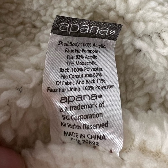 Apana Women’s Dusty Mauve Dusty Rose Cable Knit Pom Beanie Ivory Fleece Interior - Picture 7 of 8